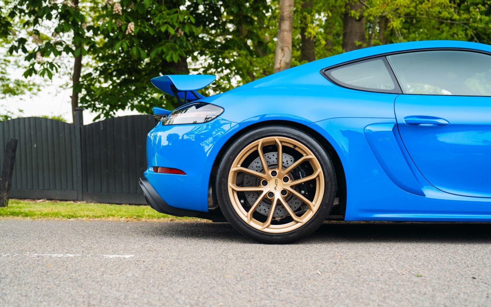 718 GT4  2