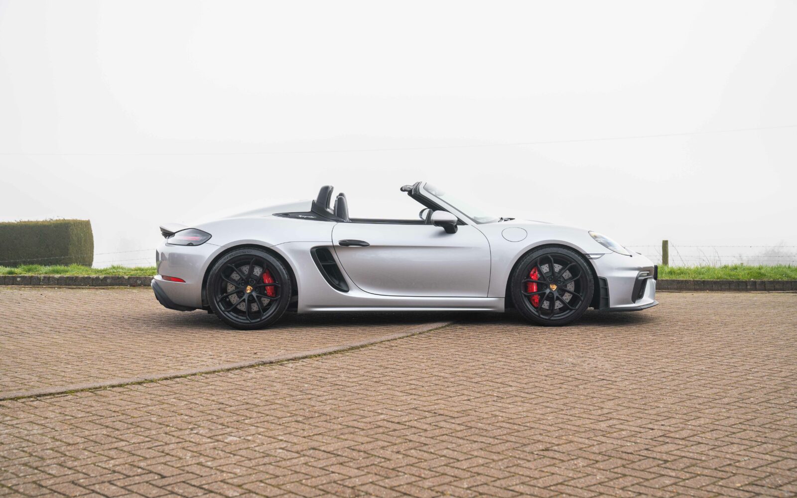 718 GT4 29