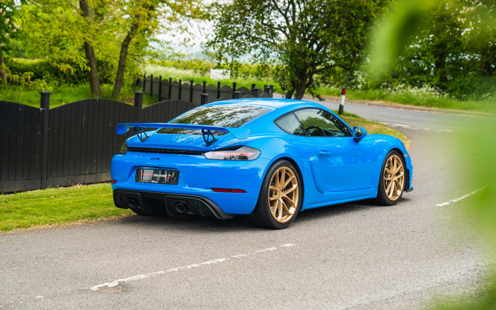 718 GT4  4