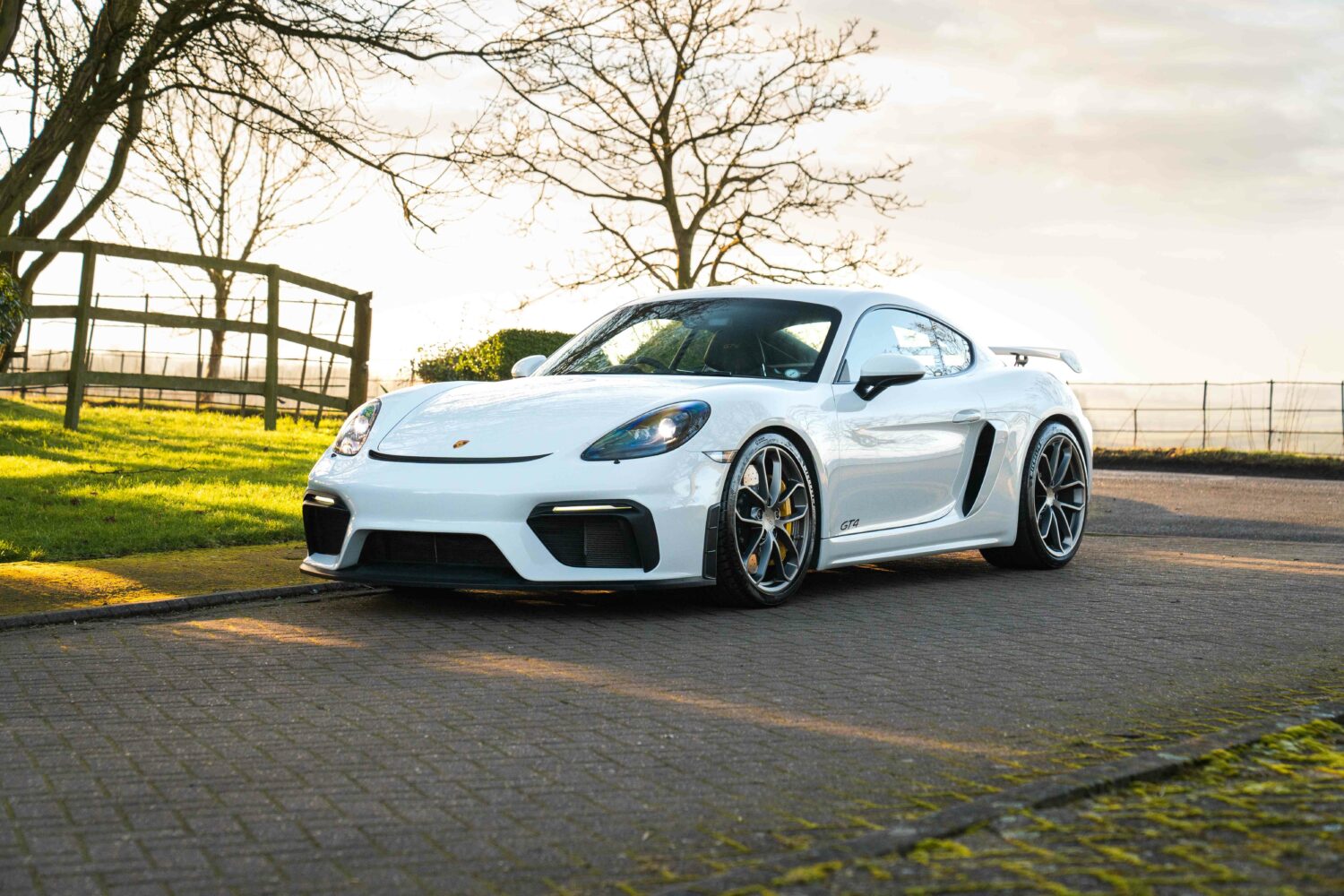 718 GT4 - GT04LES-12