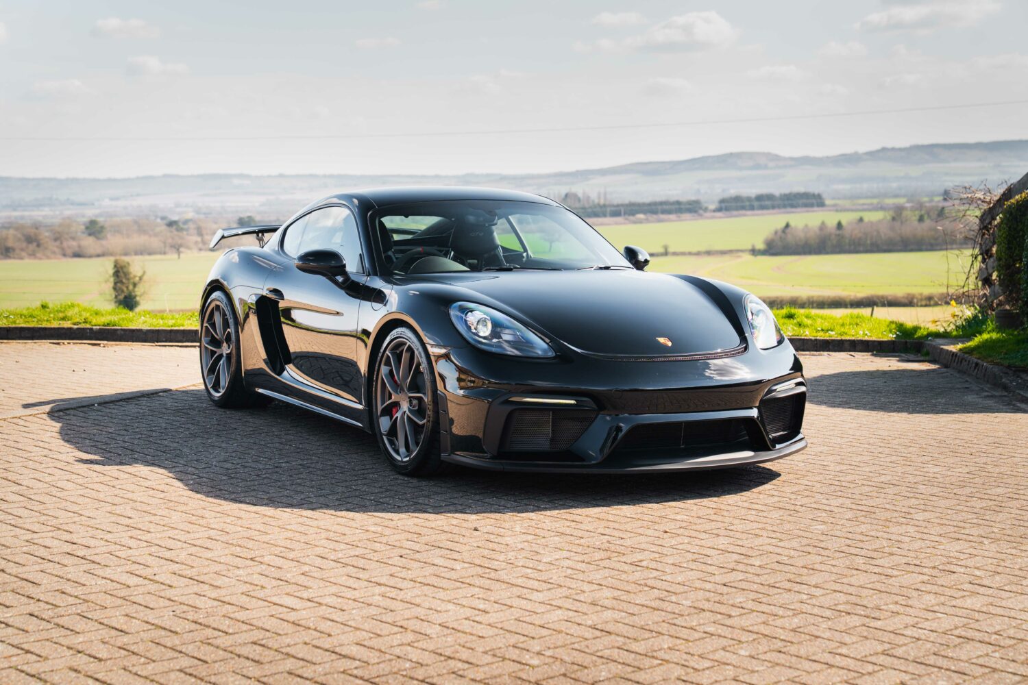 718 GT4 – black-1