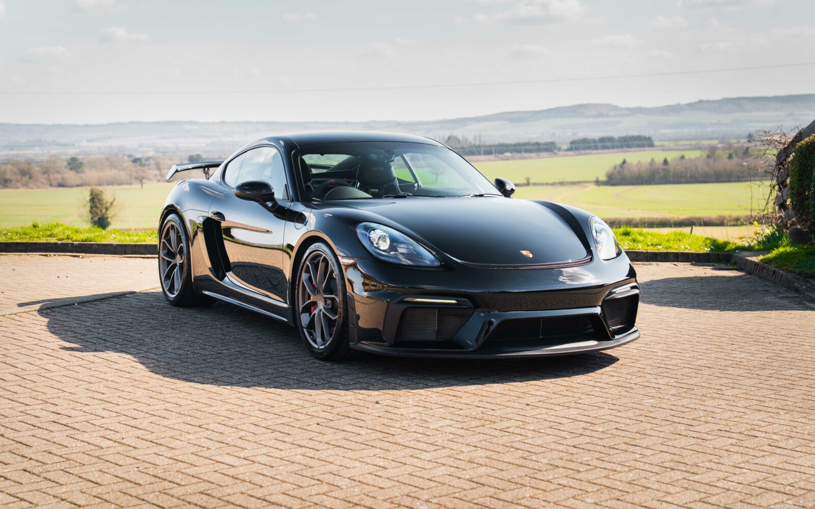 718 GT4 – black 1