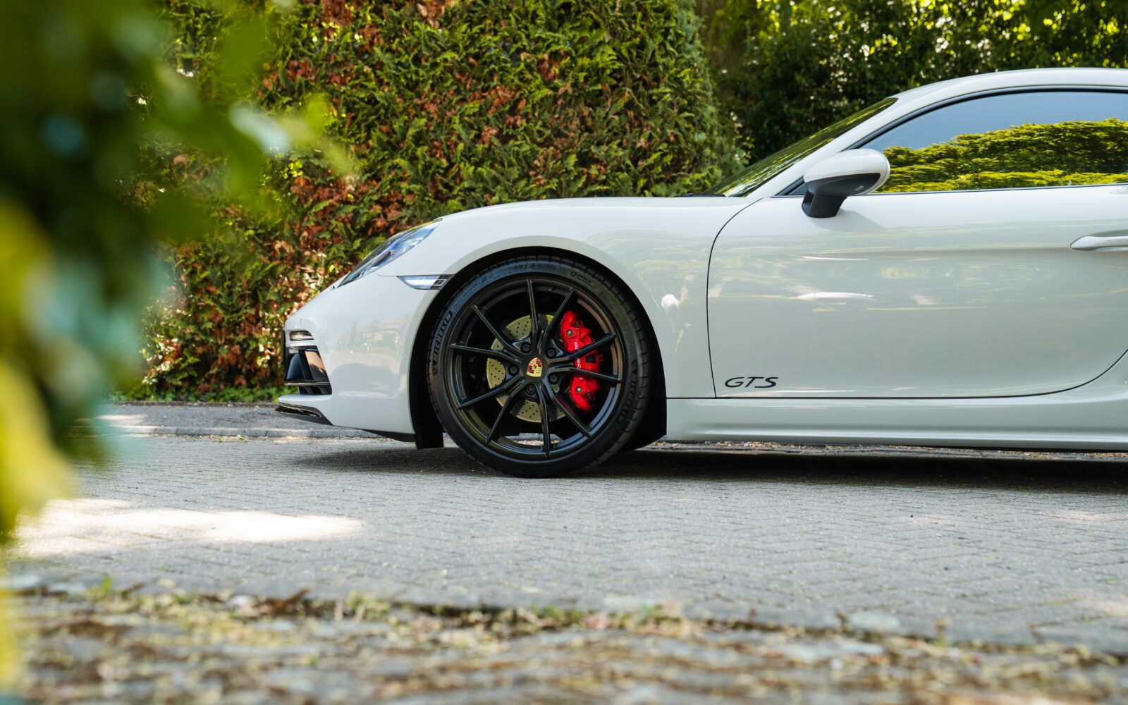 718 GTS – Crayon 1