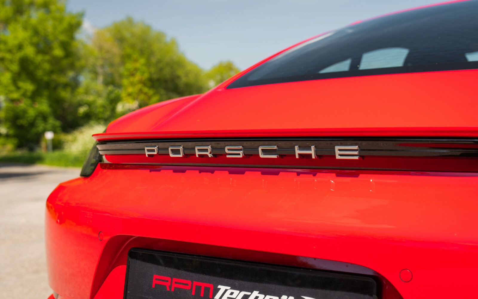 718 GTS – Guards Red 13