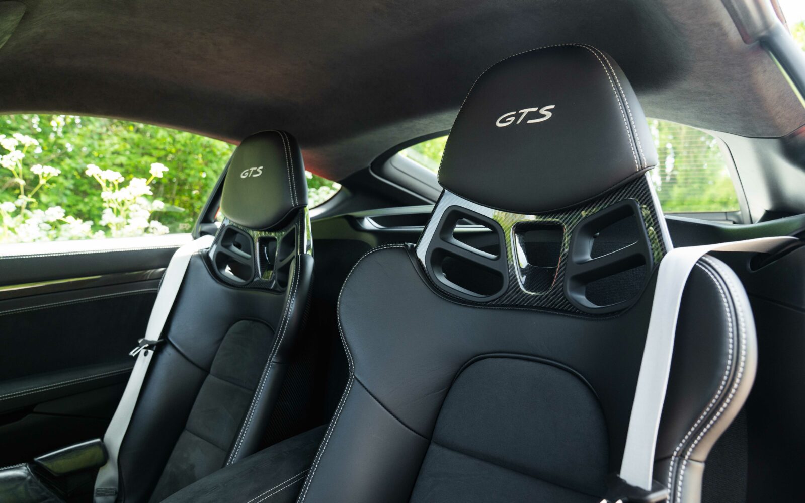 718 GTS – Guards Red 15
