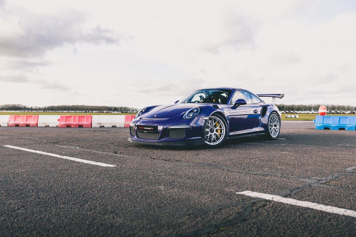 991.1 gt3rs mr on track