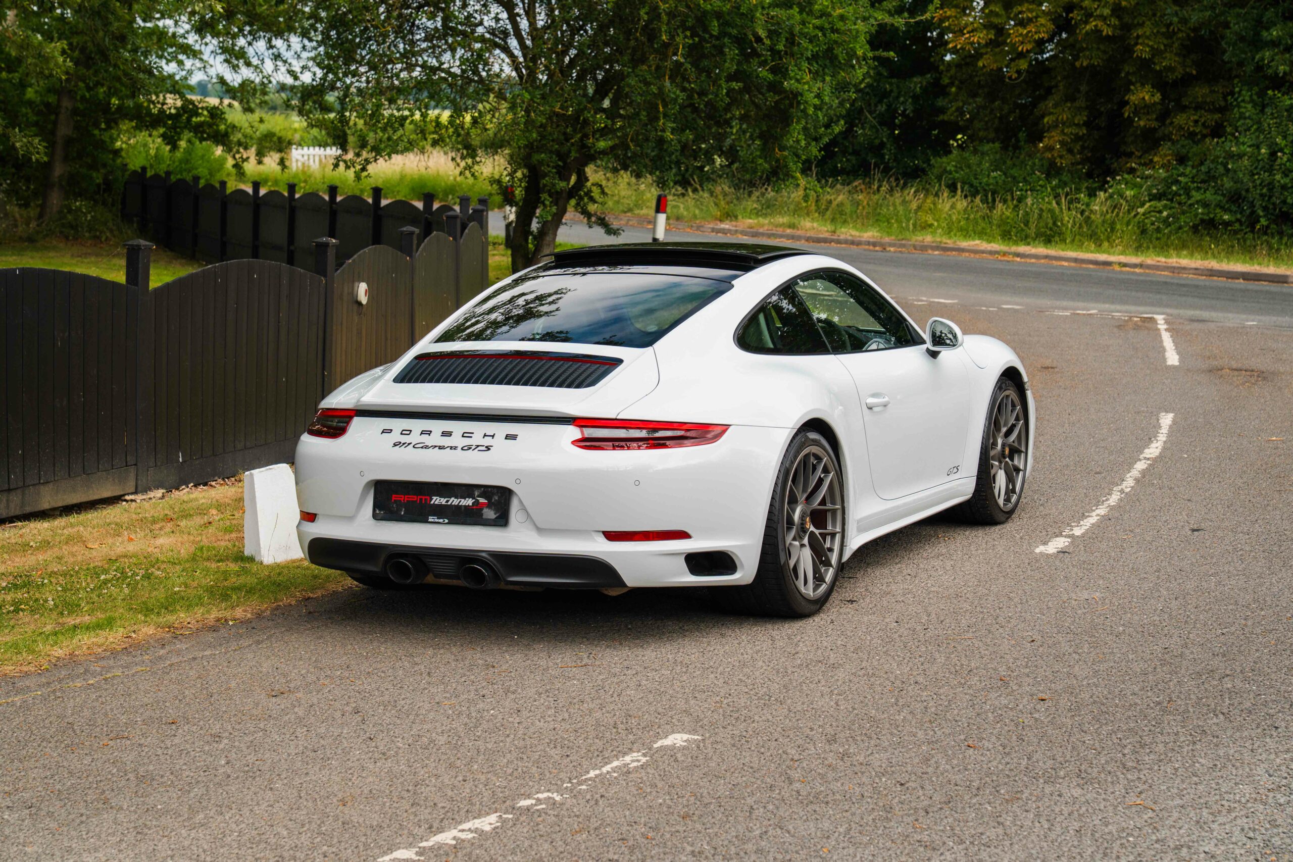 991-2-carrera-gts-11