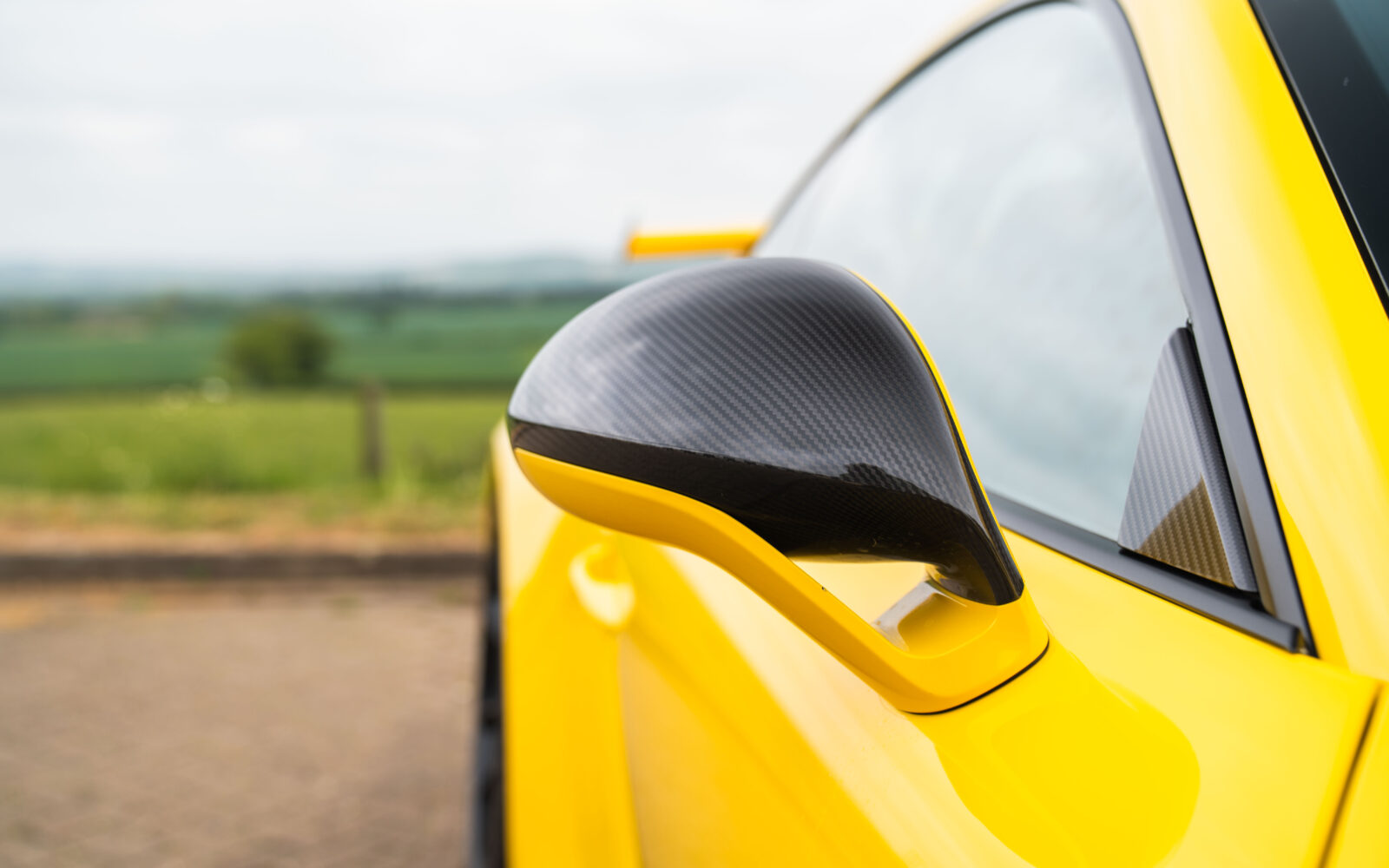 991.2 GT3 – Yellow 6