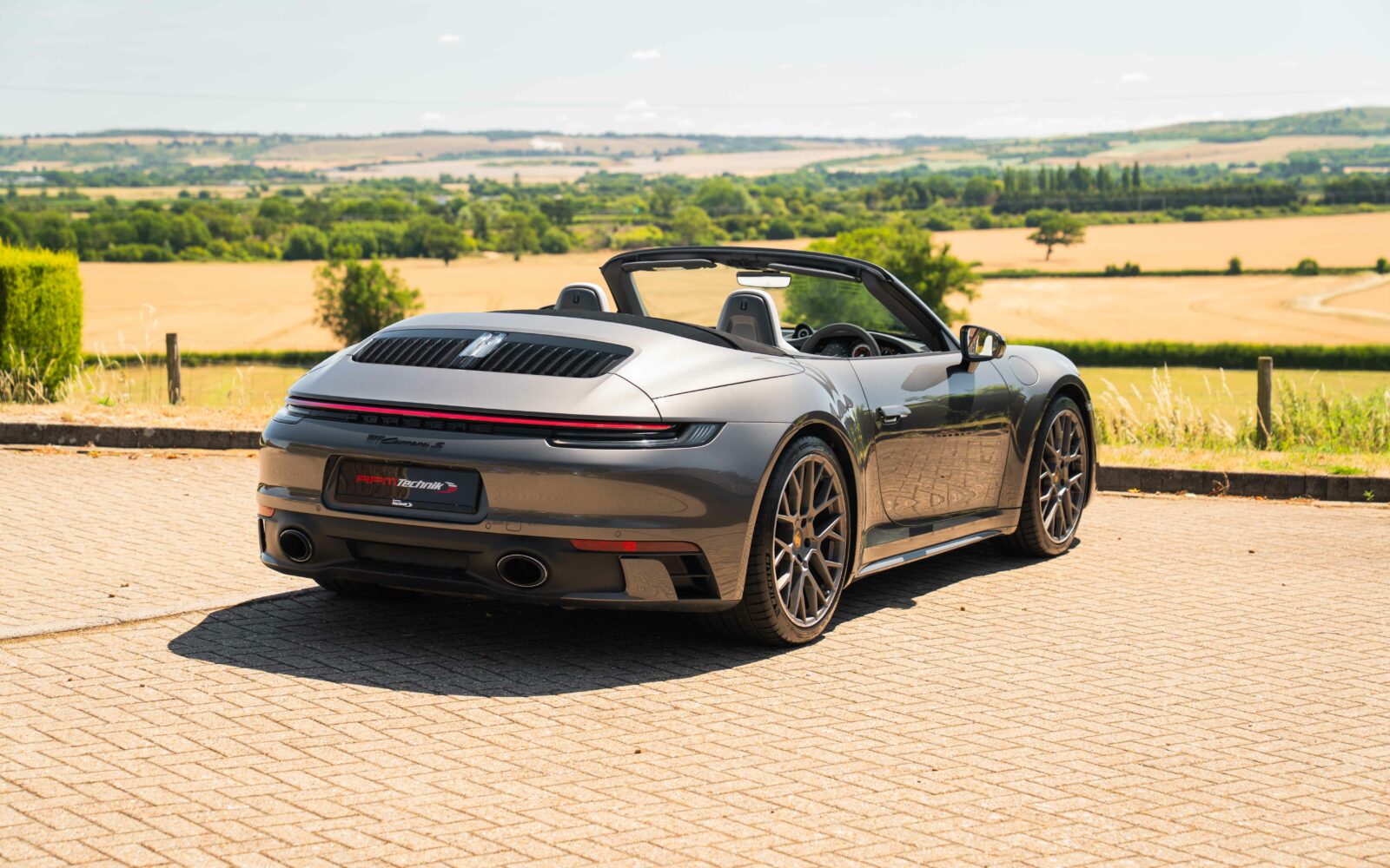 992 C2S Cab 27