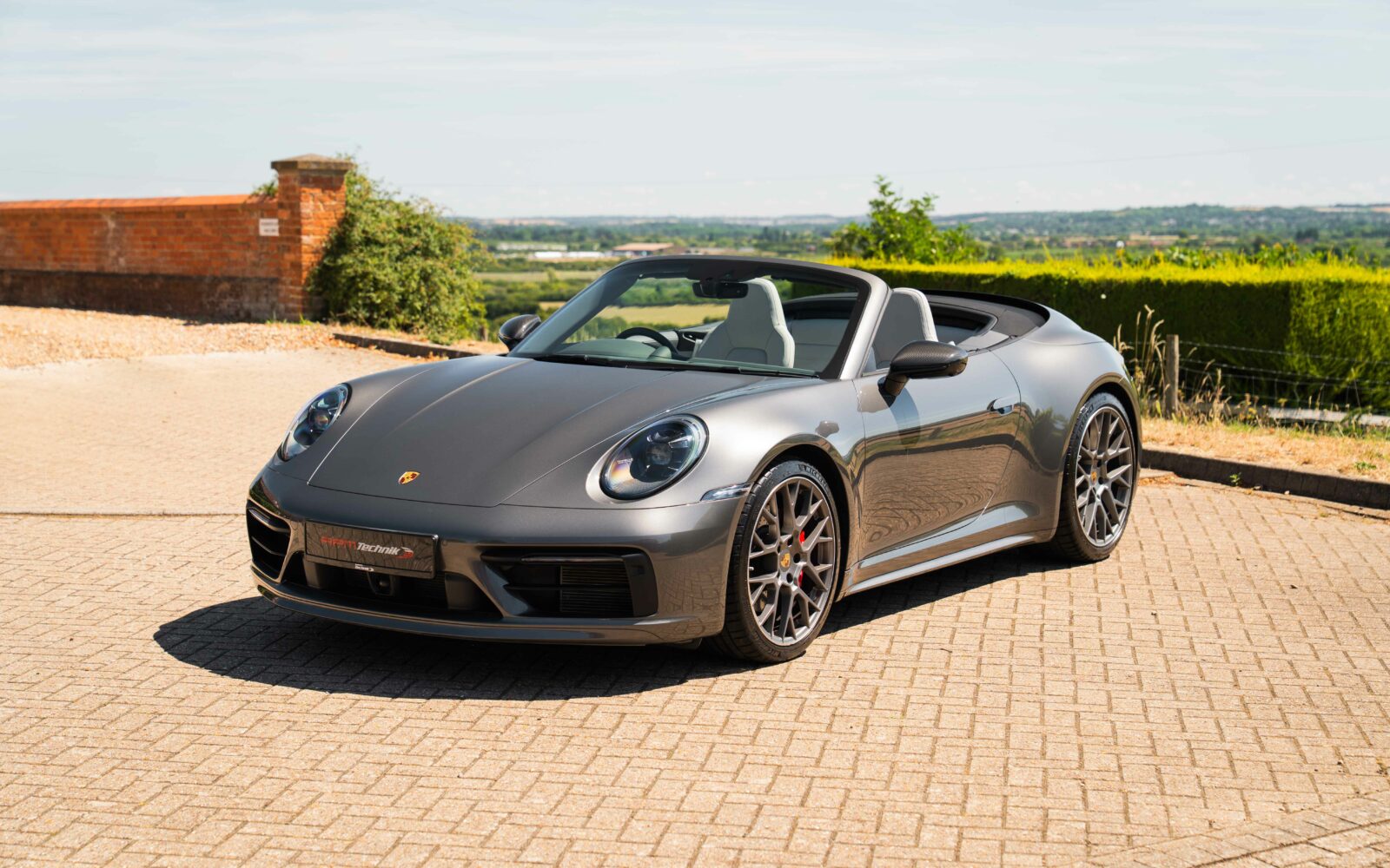 992 C2S Cab 5