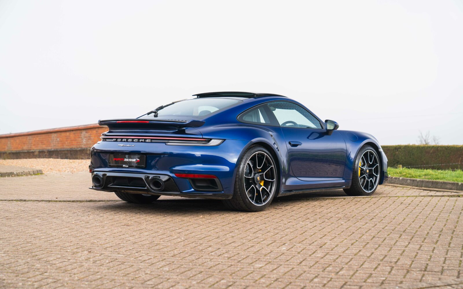 992 Turbo S – OO07FJT 35