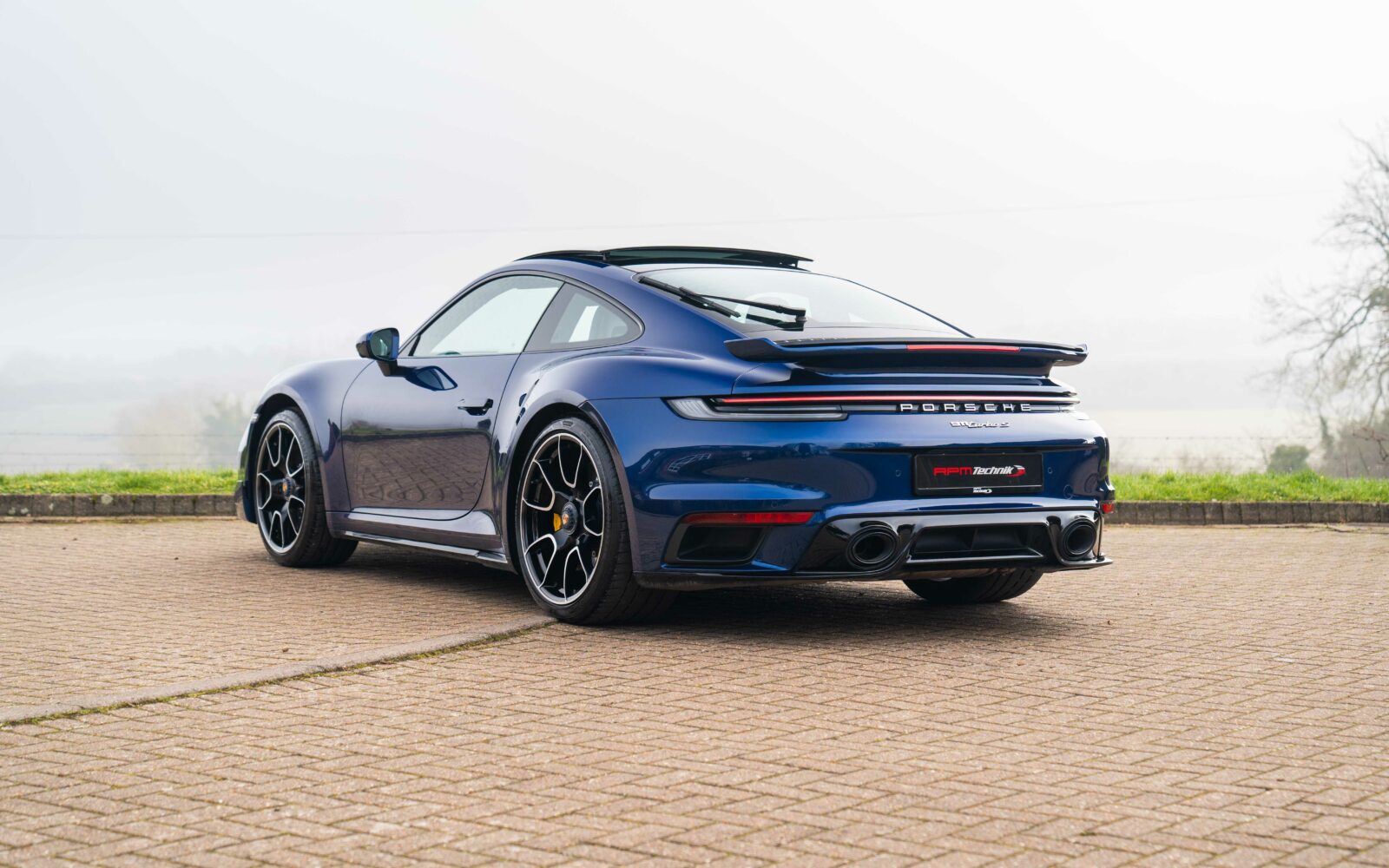 992 Turbo S – OO07FJT 38