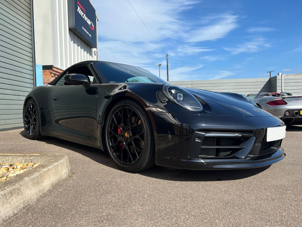 992-kw-lowering-04