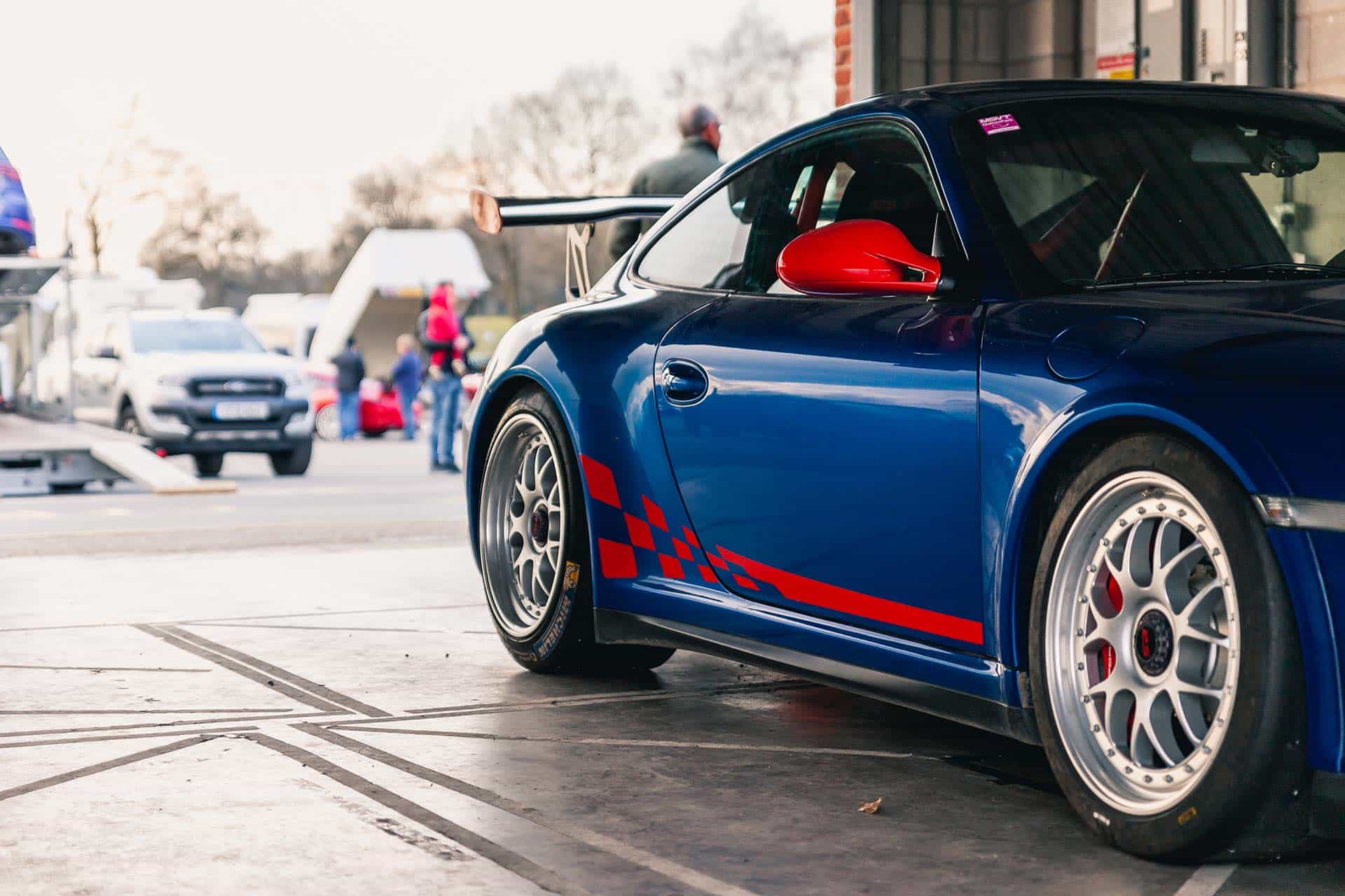 997.2 gt3 on track