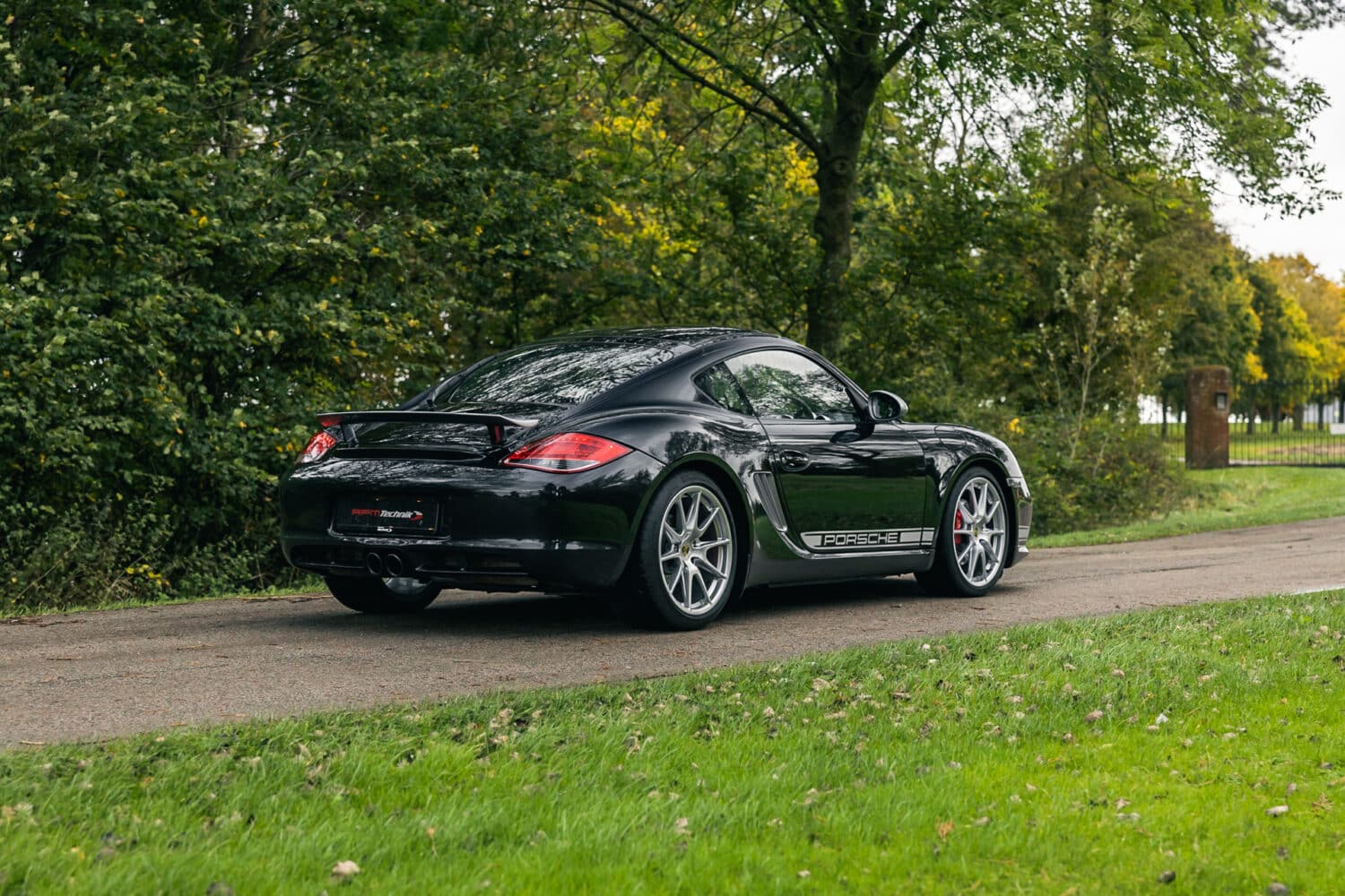 Cayman R-6