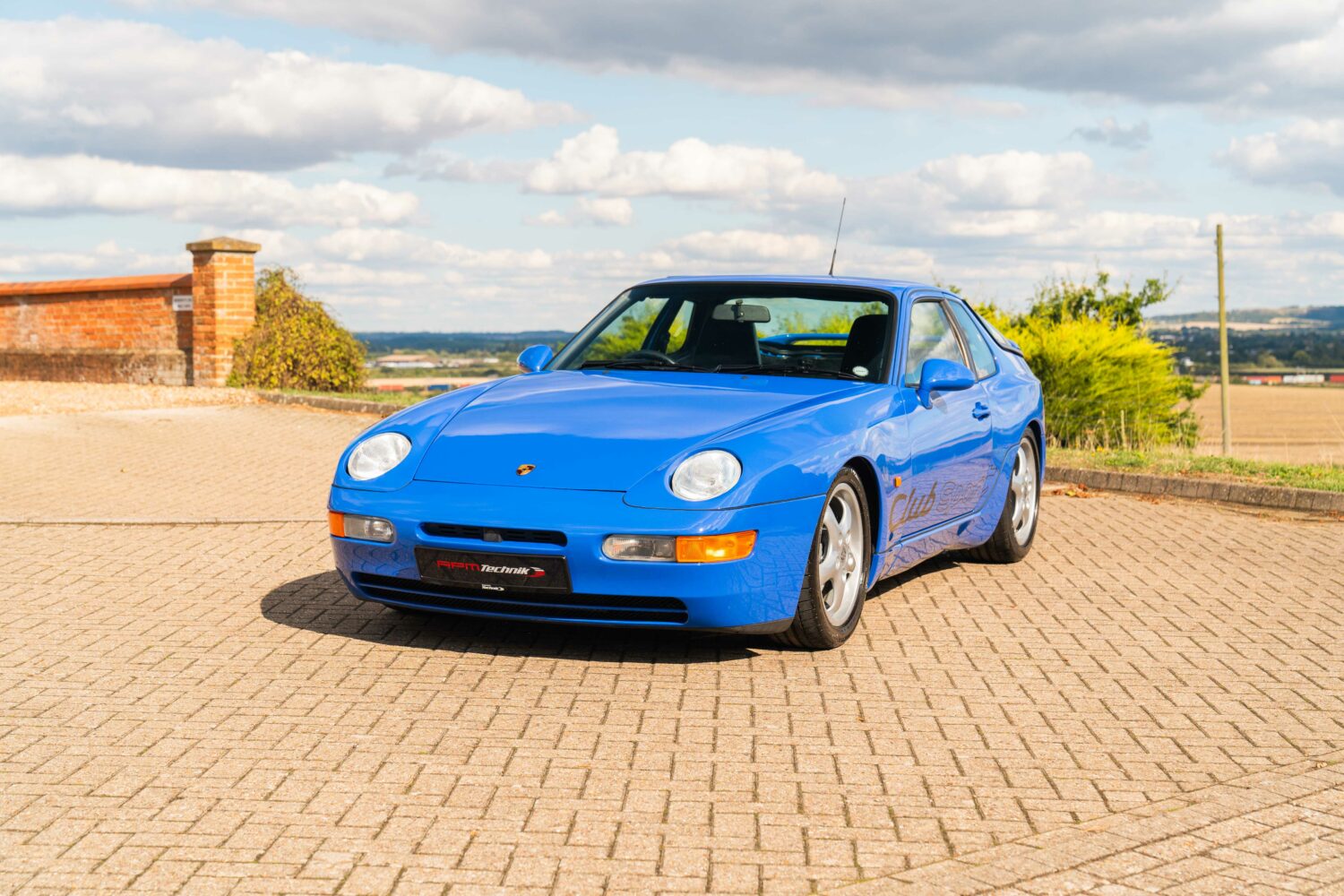 Porsche968-casestudy