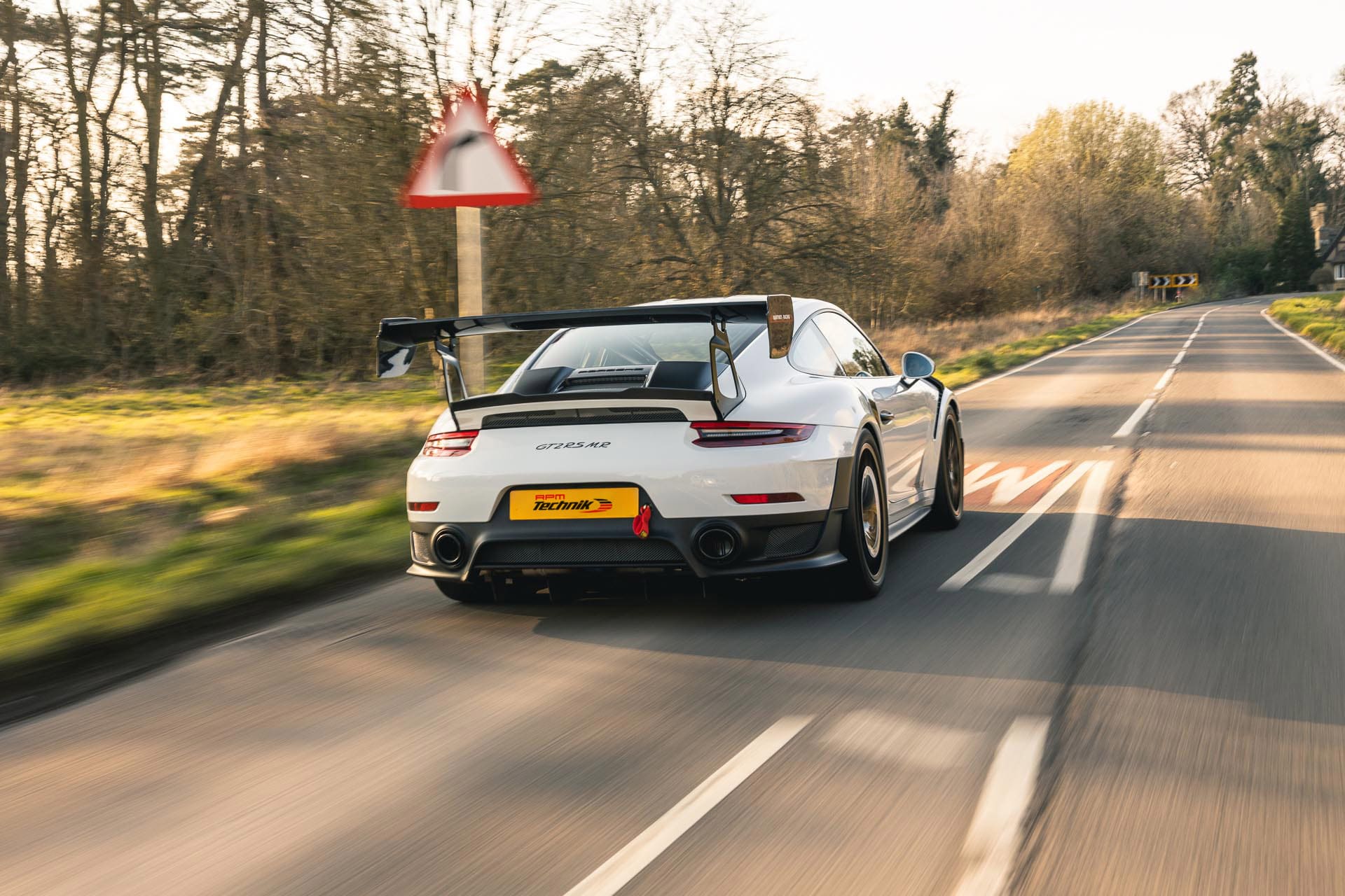 gt2rs-mr-on-road-2