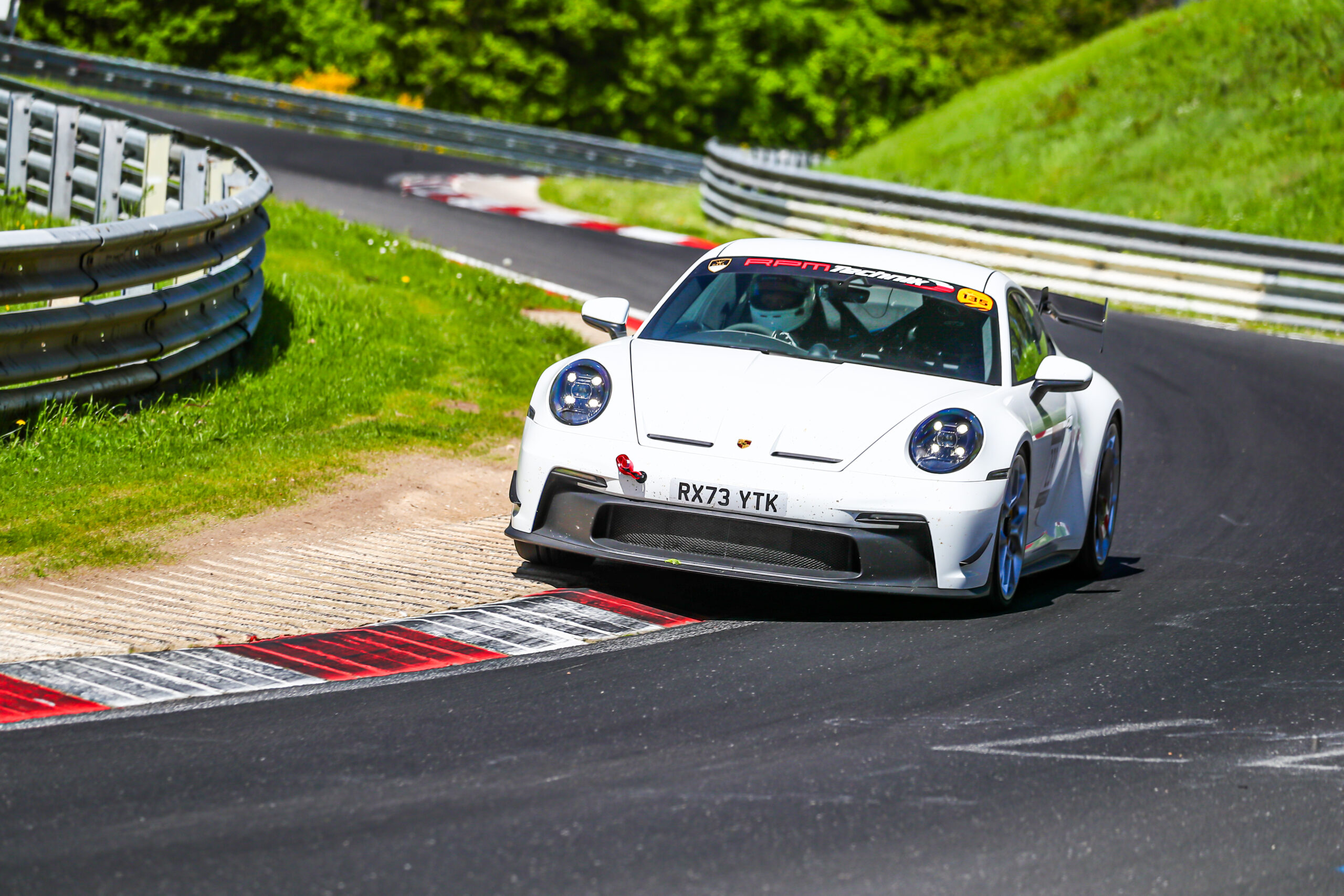racetracker_27611617_444469