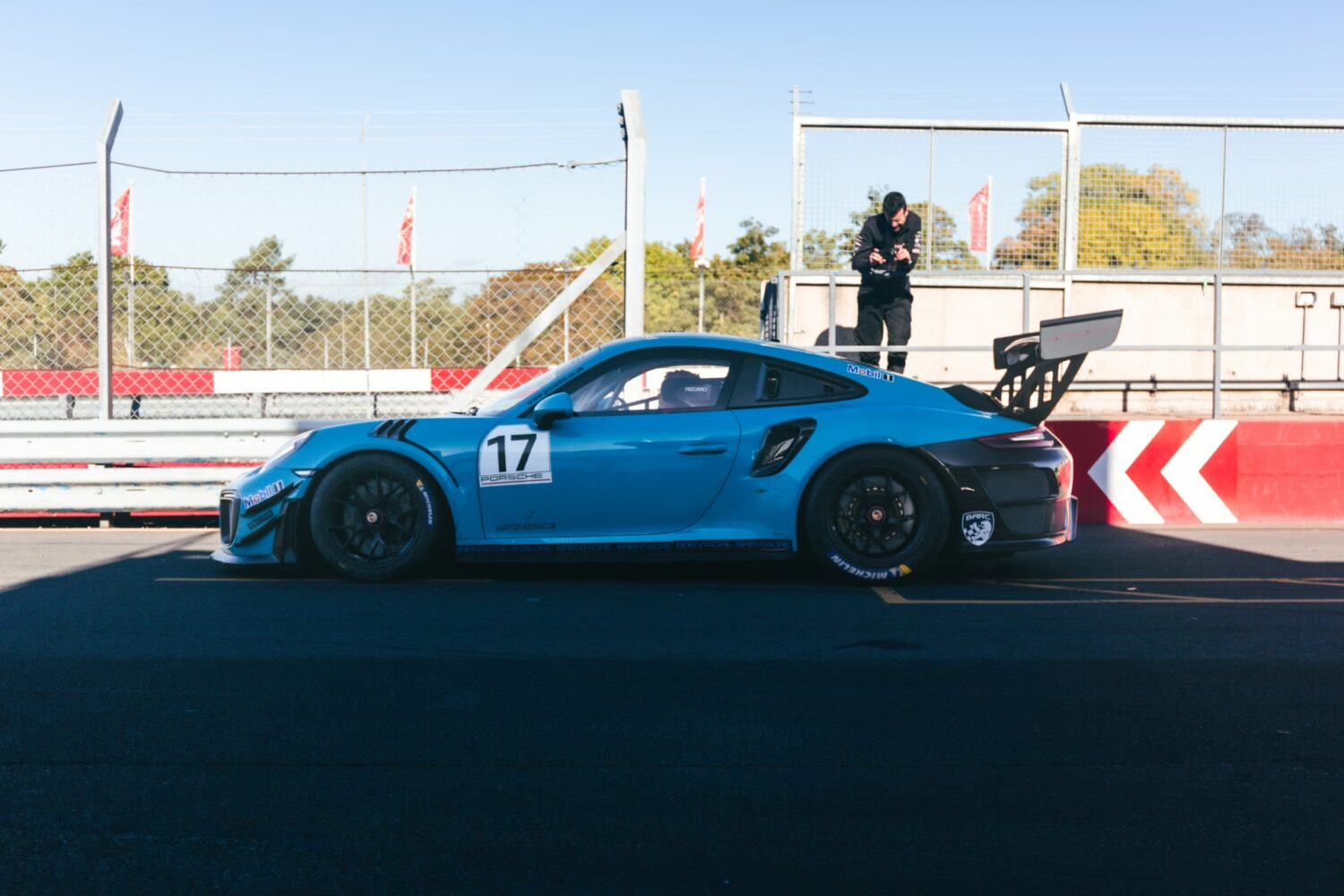 Porsche only trackday side